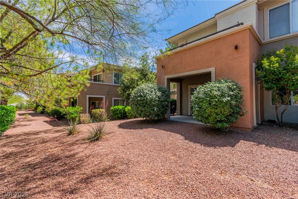 812 Peachy Canyon, Las Vegas, NV 89144