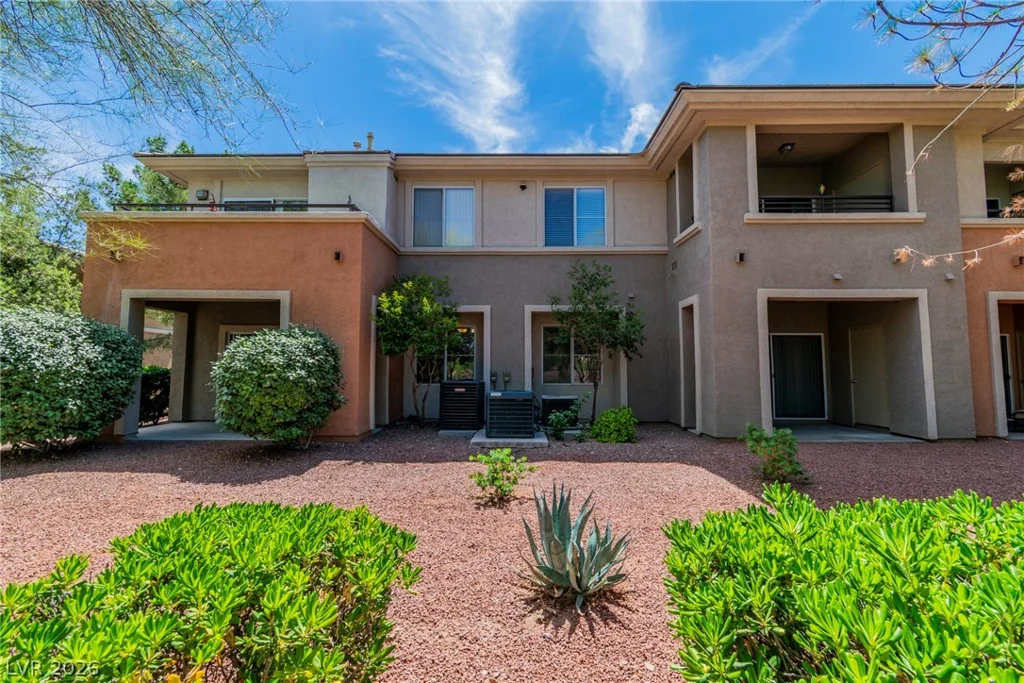 812 Peachy Canyon, Las Vegas, NV 89144