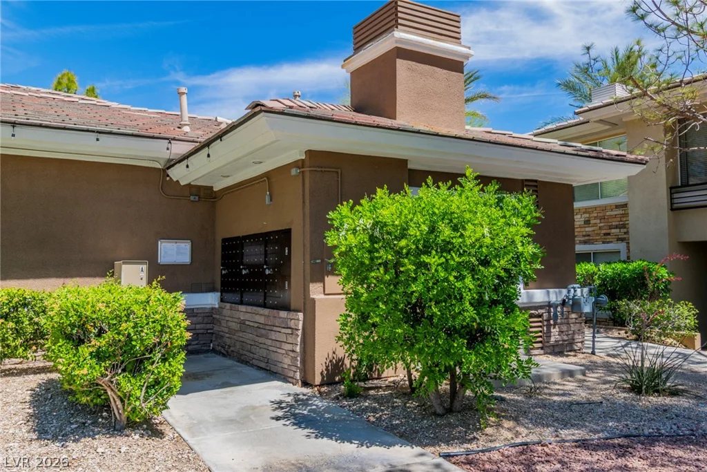 812 Peachy Canyon, Las Vegas, NV 89144