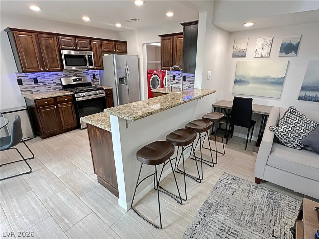 4052 Cape Sand, Las Vegas, NV 89108
