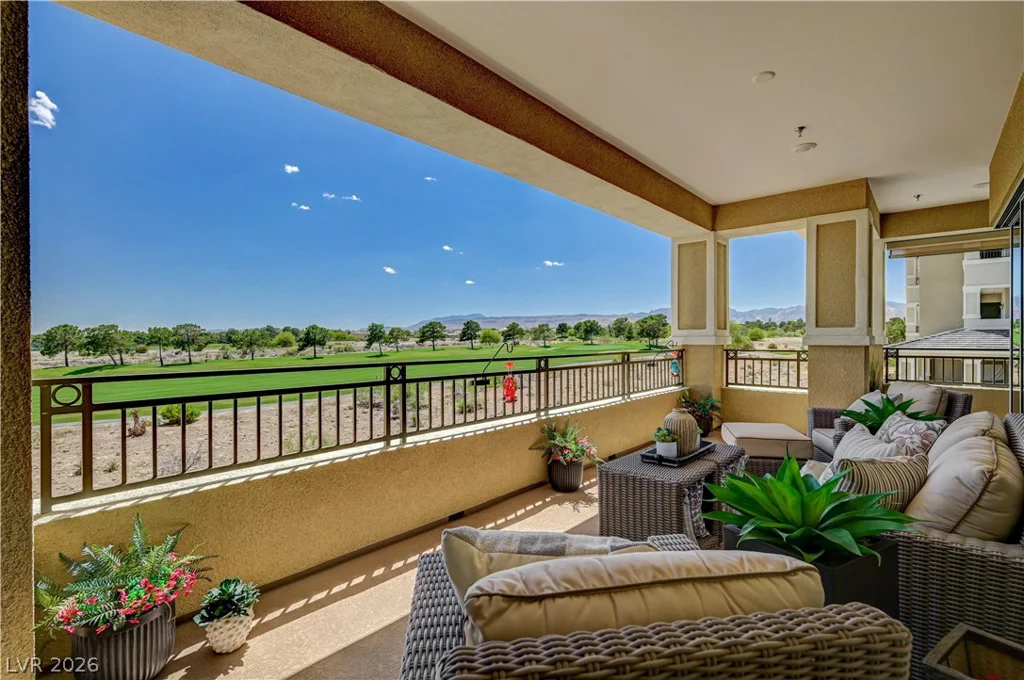 9145 Las Manaitas, Las Vegas, NV 89144