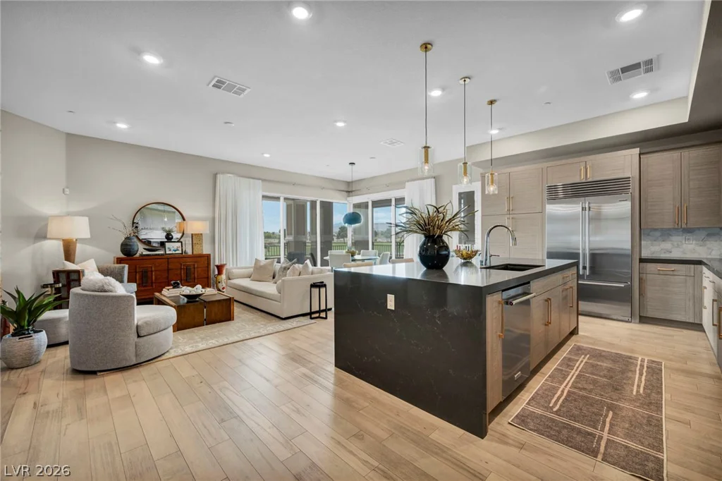 9145 Las Manaitas, Las Vegas, NV 89144