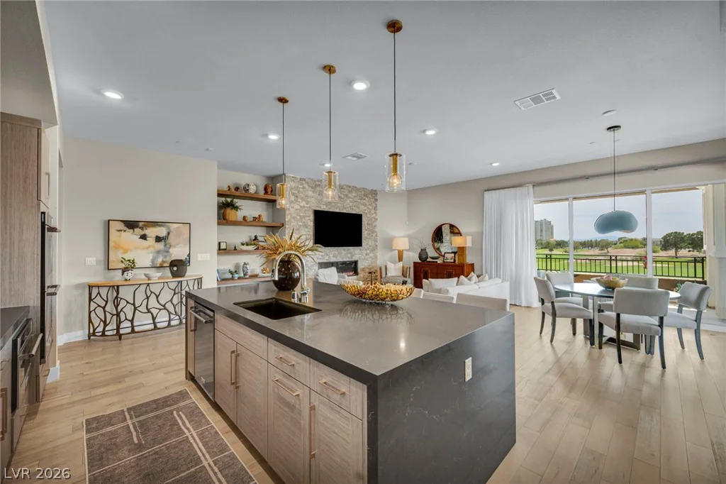 9145 Las Manaitas, Las Vegas, NV 89144