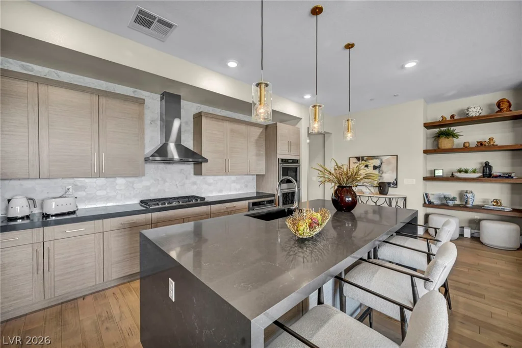 9145 Las Manaitas, Las Vegas, NV 89144