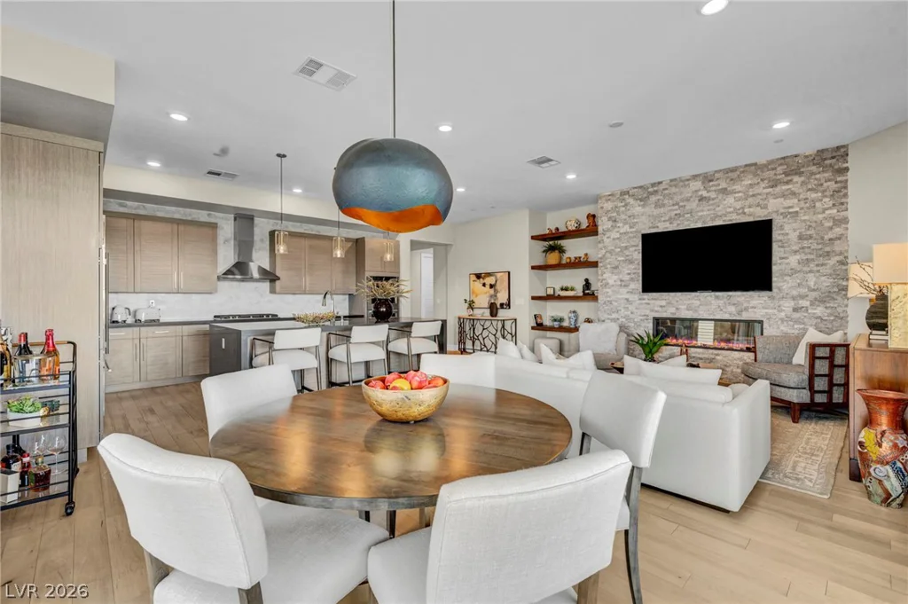 9145 Las Manaitas, Las Vegas, NV 89144