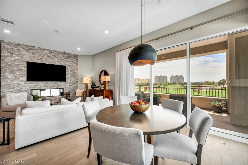 9145 Las Manaitas, Las Vegas, NV 89144