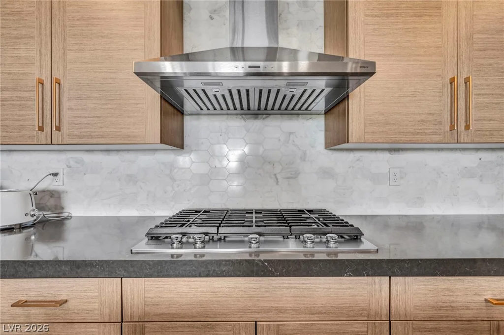 9145 Las Manaitas, Las Vegas, NV 89144