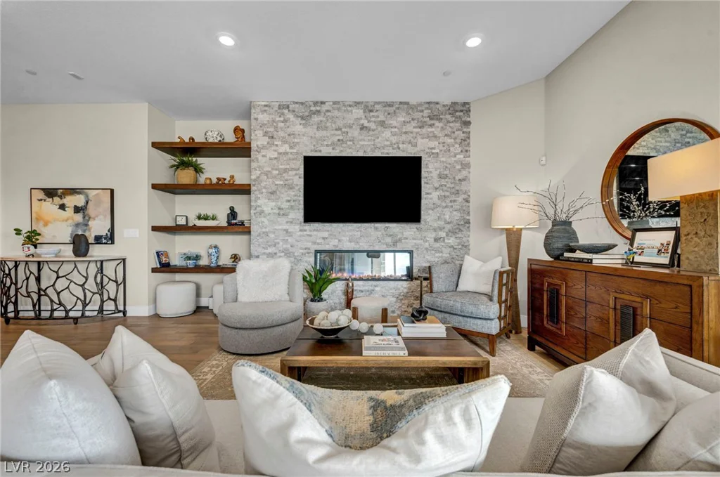 9145 Las Manaitas, Las Vegas, NV 89144