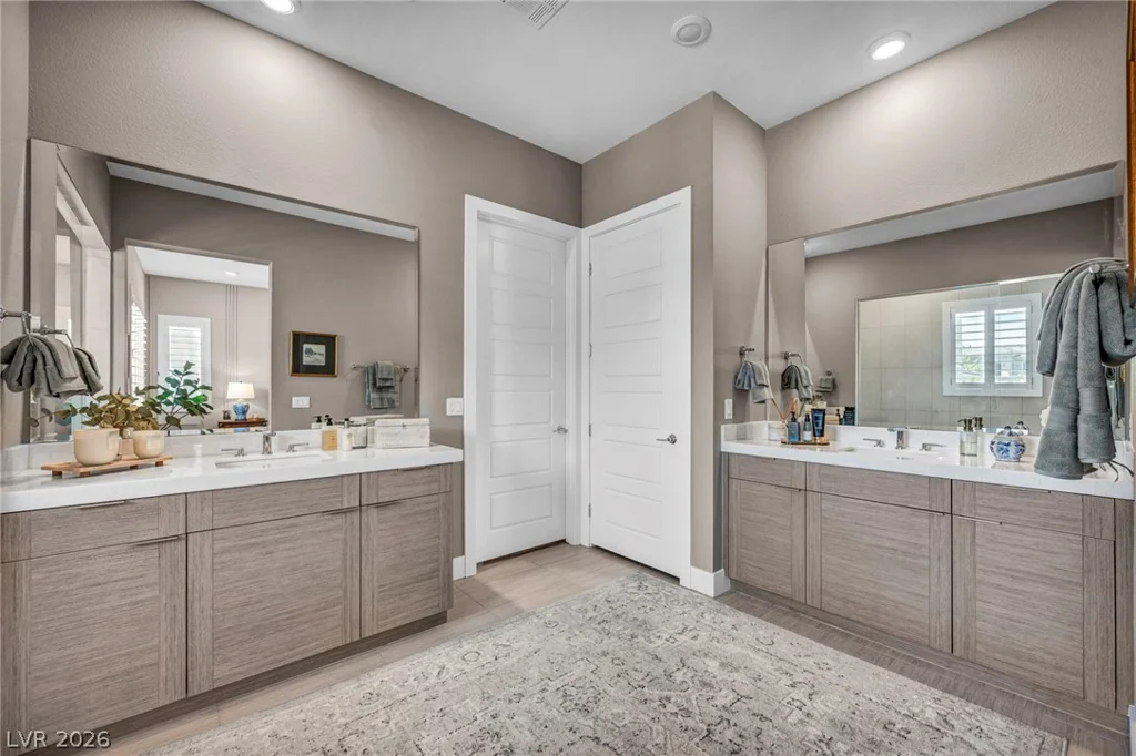 9145 Las Manaitas, Las Vegas, NV 89144