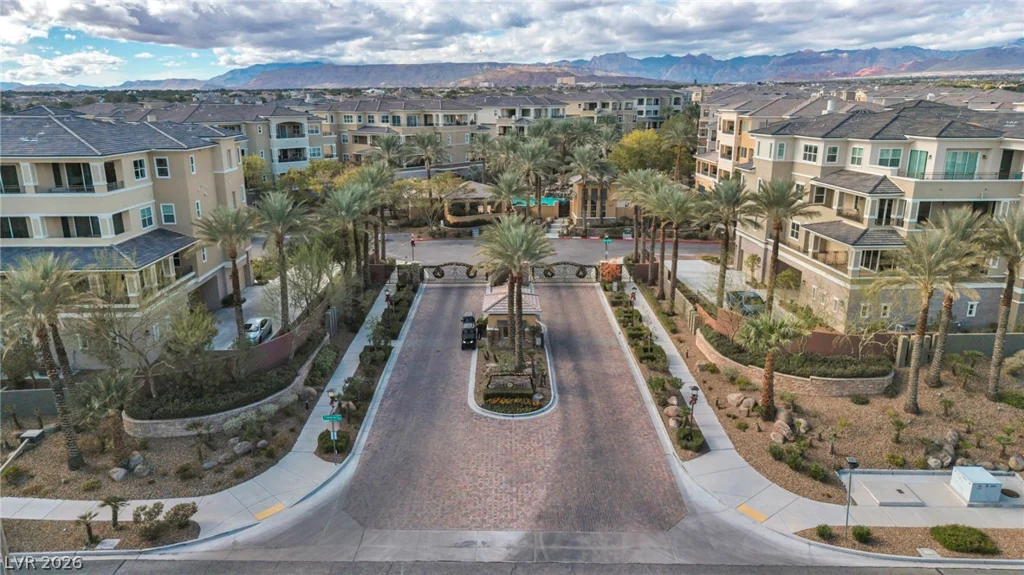 9145 Las Manaitas, Las Vegas, NV 89144