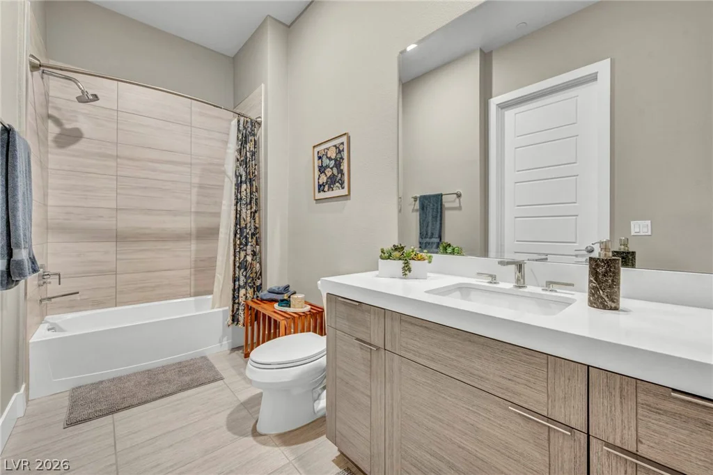 9145 Las Manaitas, Las Vegas, NV 89144