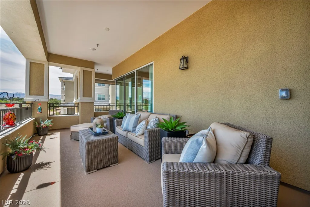 9145 Las Manaitas, Las Vegas, NV 89144