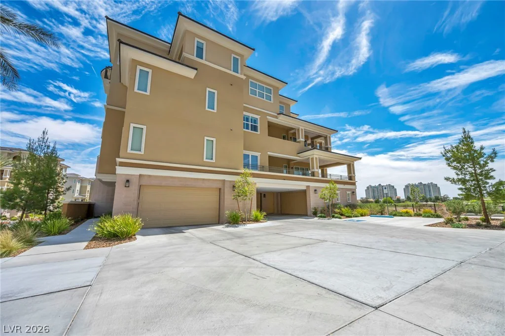 9145 Las Manaitas, Las Vegas, NV 89144