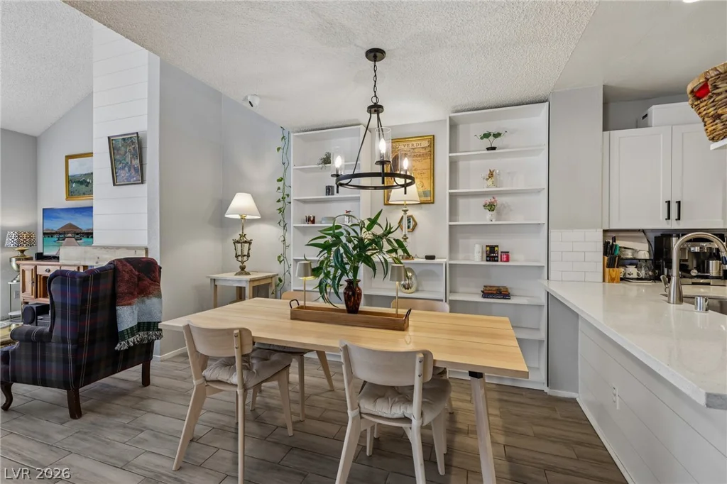5574 Orchard, Las Vegas, NV 89110
