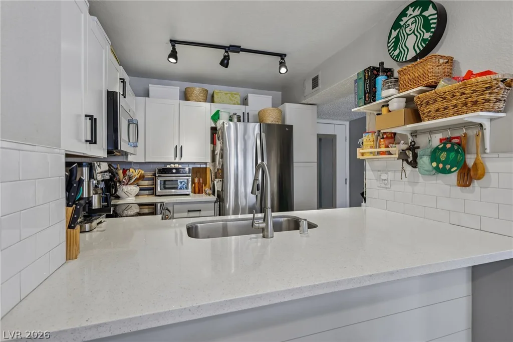 5574 Orchard, Las Vegas, NV 89110