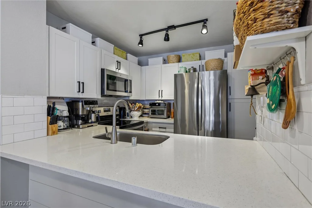 5574 Orchard, Las Vegas, NV 89110