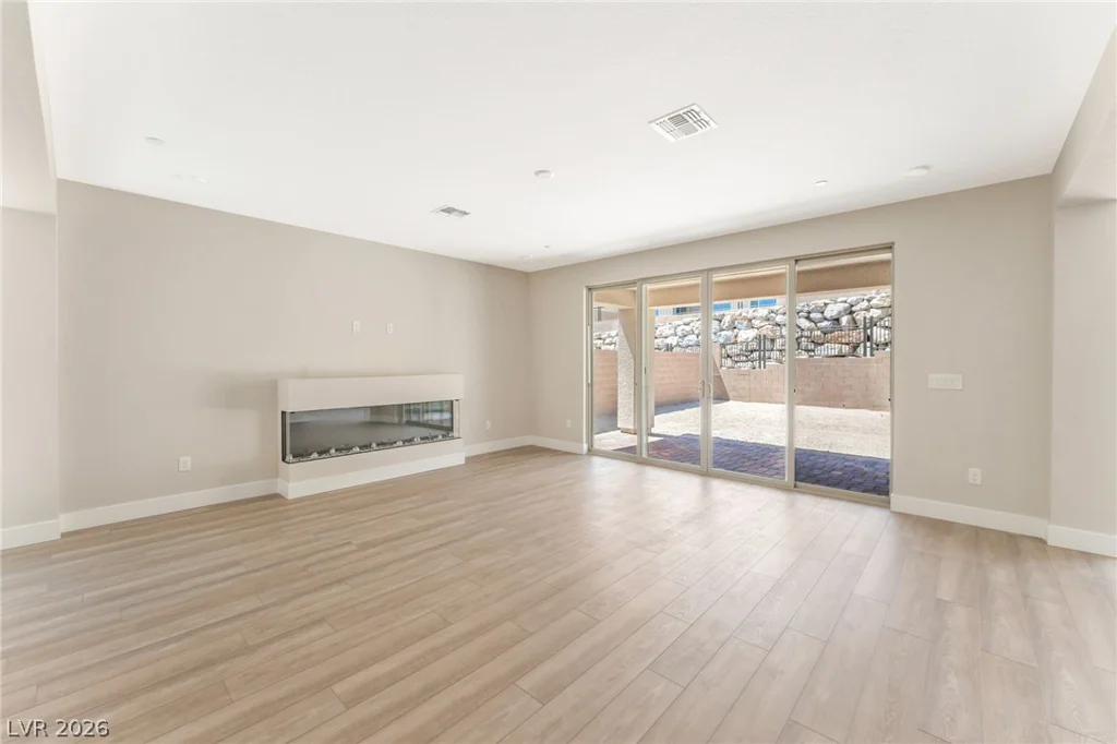 1045 Estates Bend, Las Vegas, NV 89138