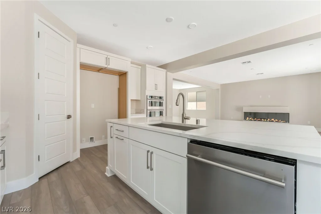 1045 Estates Bend, Las Vegas, NV 89138
