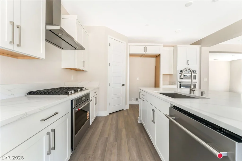 1045 Estates Bend, Las Vegas, NV 89138