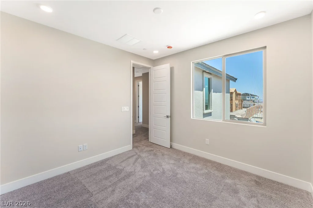 1045 Estates Bend, Las Vegas, NV 89138