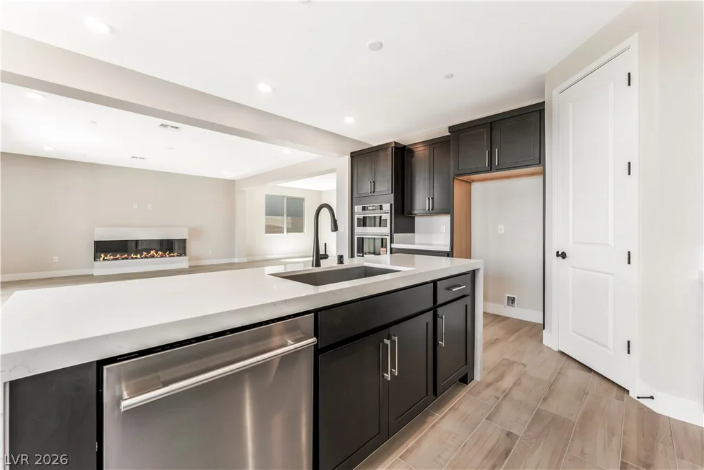 964 Estates Bend, Las Vegas, NV 89138