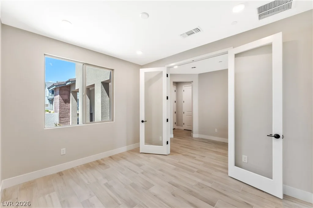 964 Estates Bend, Las Vegas, NV 89138