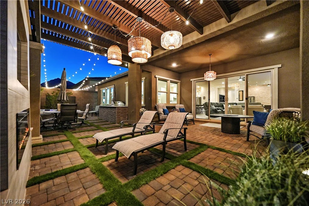 11843 Grassy Plain, Las Vegas, NV 89138
