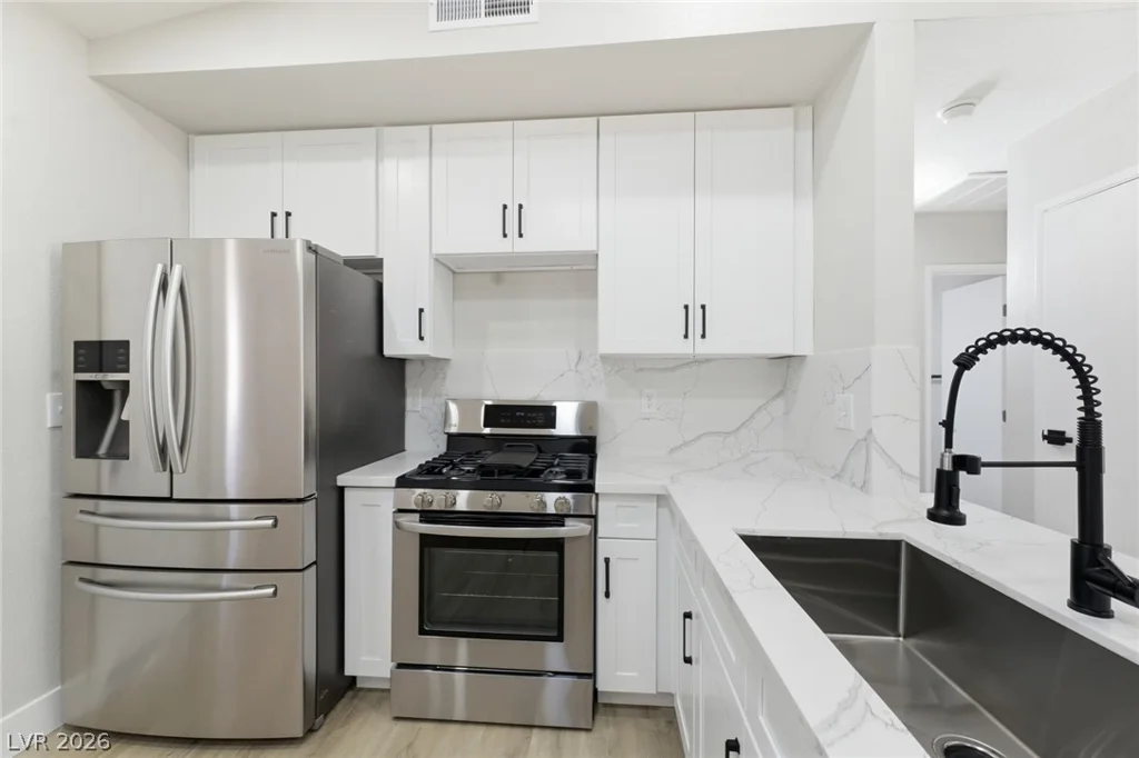 529 Close, Henderson, NV 89011