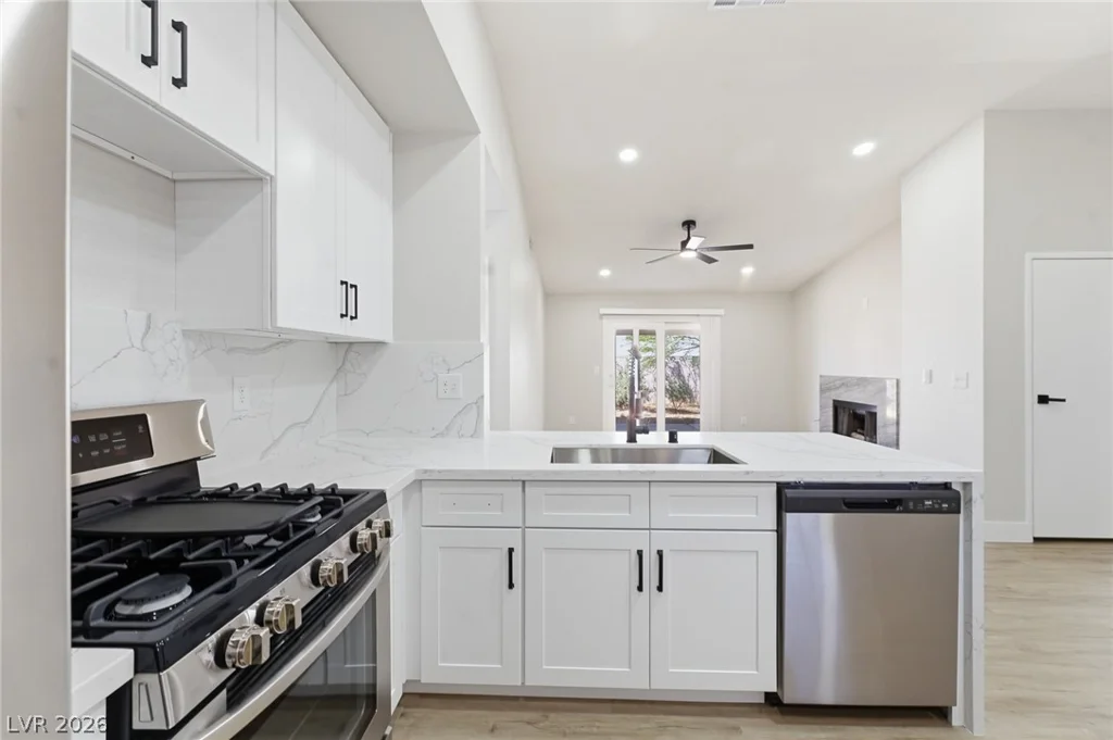 529 Close, Henderson, NV 89011