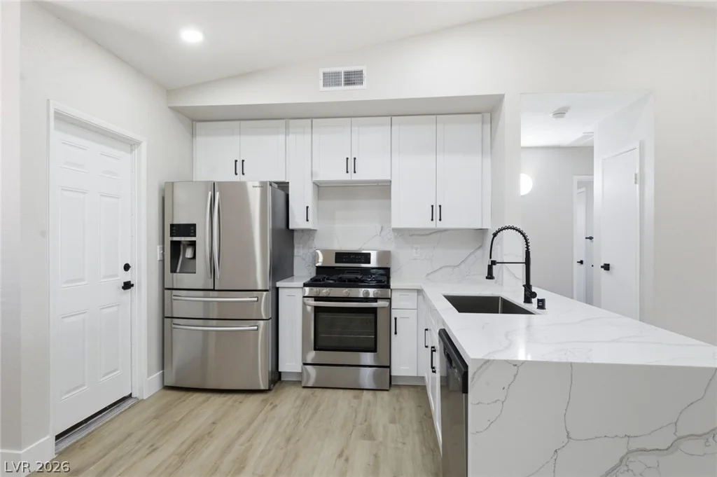 529 Close, Henderson, NV 89011