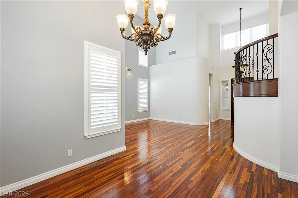 1001 Windfair Village, Las Vegas, NV 89145