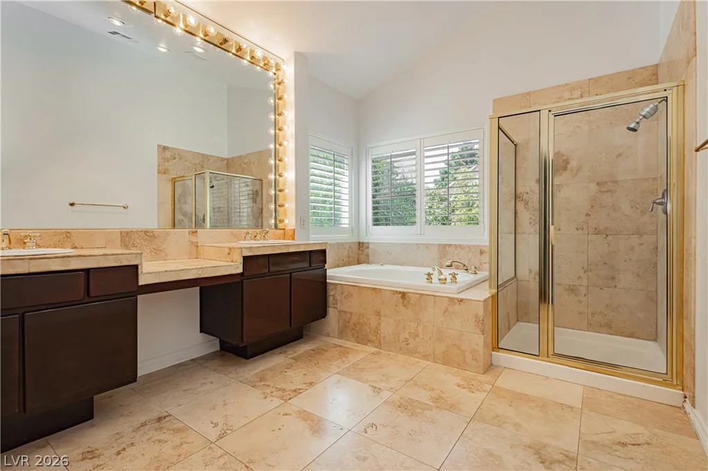 1001 Windfair Village, Las Vegas, NV 89145