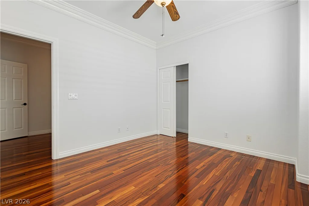 1001 Windfair Village, Las Vegas, NV 89145