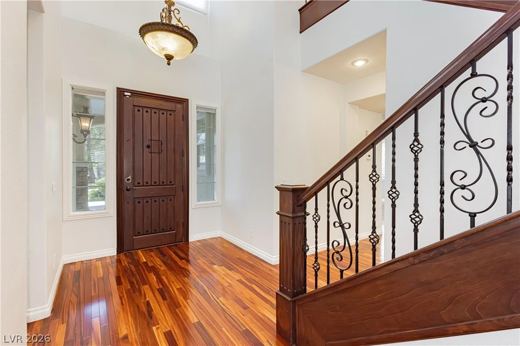 1001 Windfair Village, Las Vegas, NV 89145