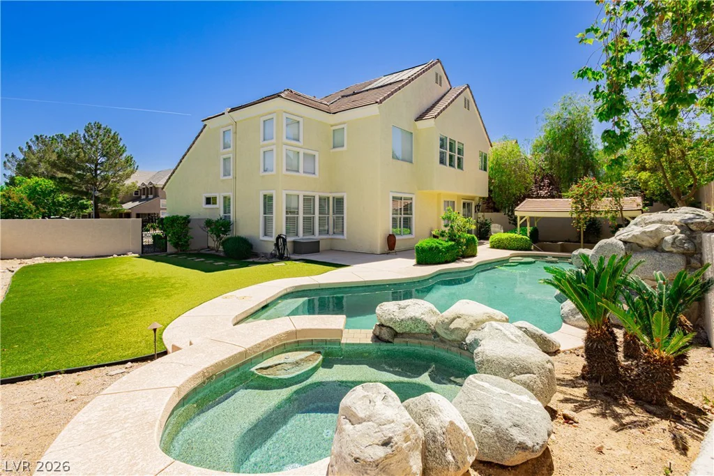 1001 Windfair Village, Las Vegas, NV 89145