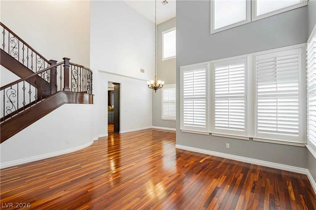 1001 Windfair Village, Las Vegas, NV 89145