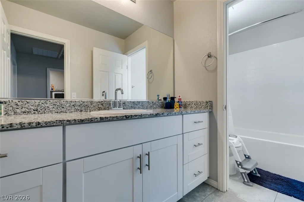 7239 Glimmer Point, North Las Vegas, NV 89084