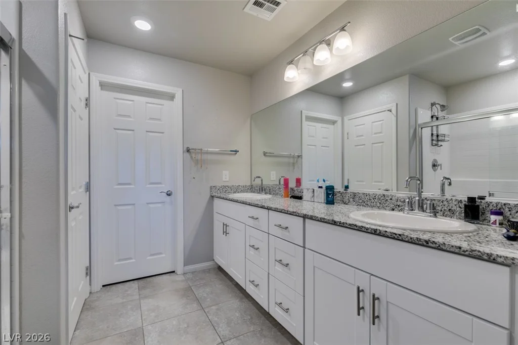 7239 Glimmer Point, North Las Vegas, NV 89084