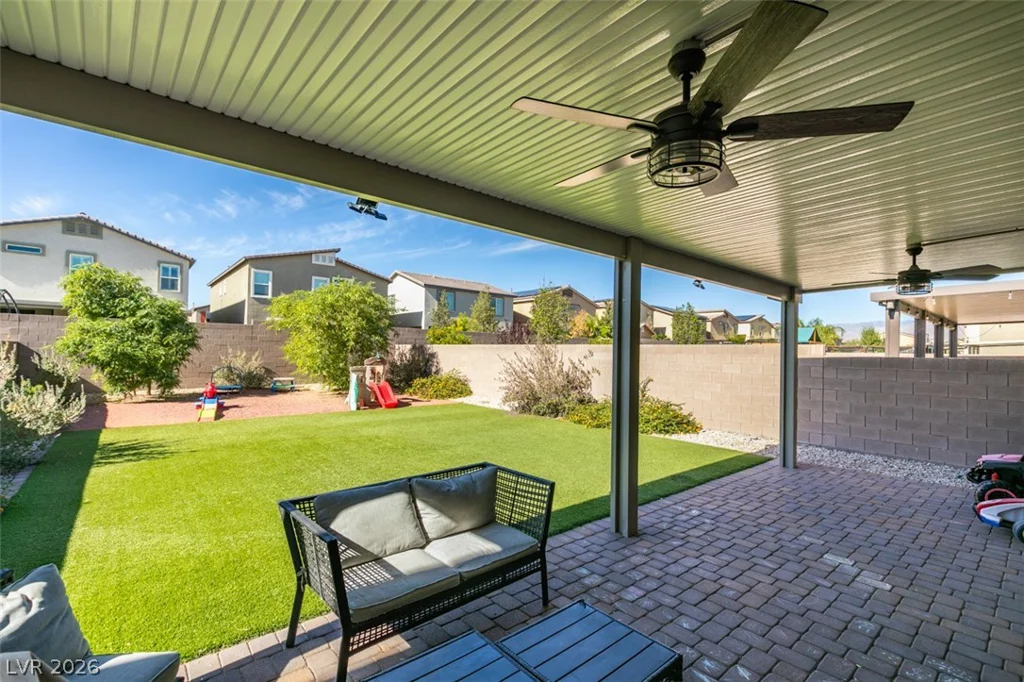 7239 Glimmer Point, North Las Vegas, NV 89084