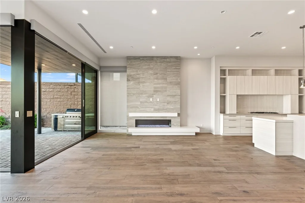 658 Falcon Summit, Henderson, NV 89012