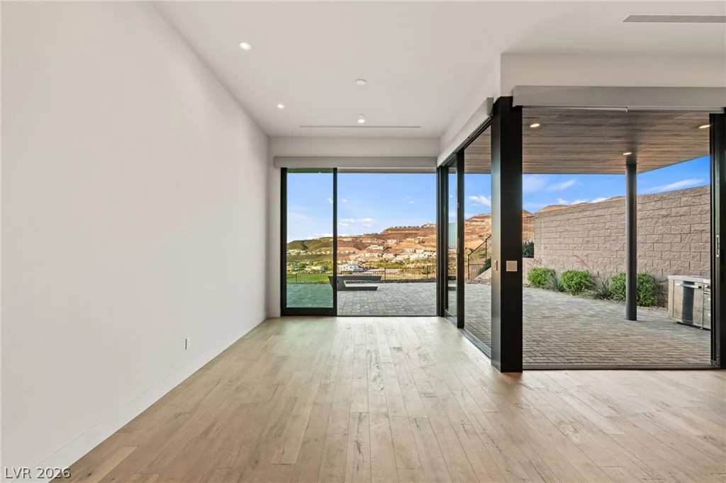 658 Falcon Summit, Henderson, NV 89012