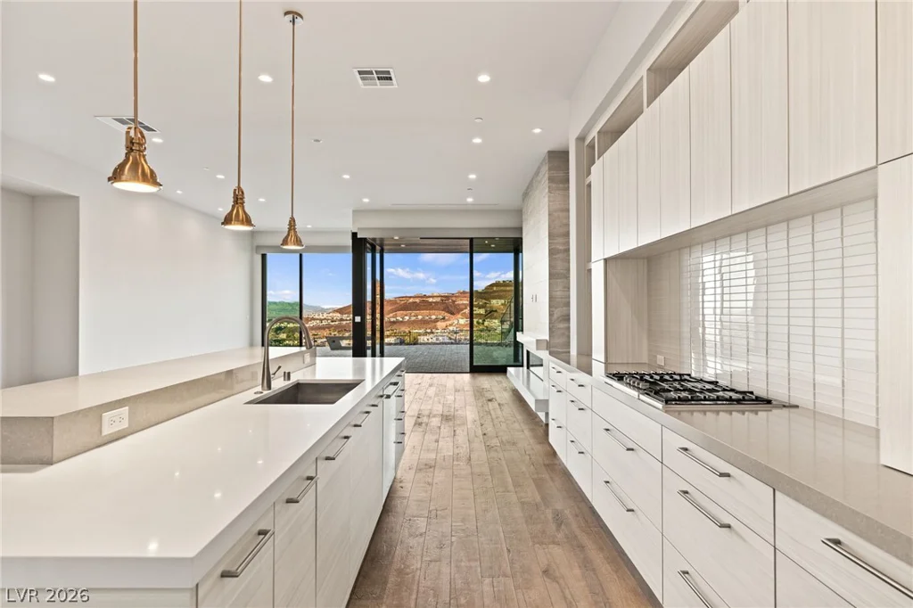 658 Falcon Summit, Henderson, NV 89012