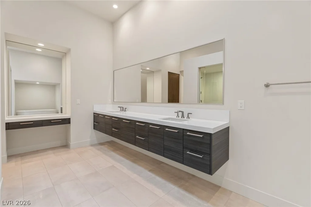 658 Falcon Summit, Henderson, NV 89012