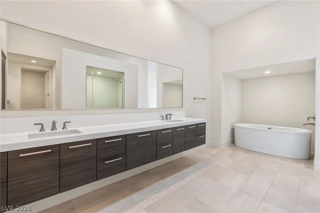 658 Falcon Summit, Henderson, NV 89012
