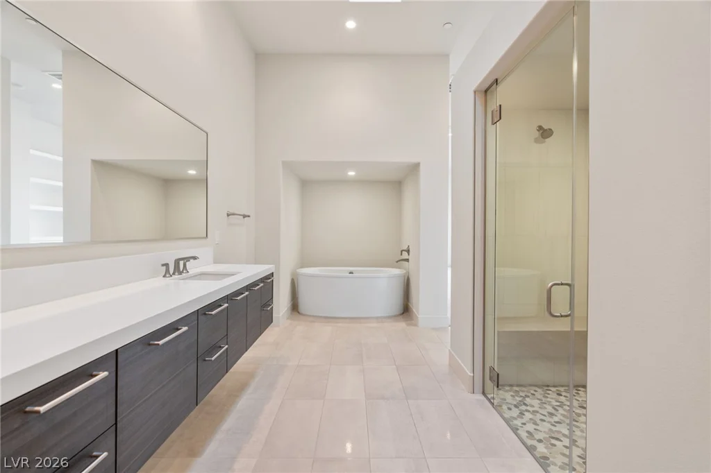 658 Falcon Summit, Henderson, NV 89012