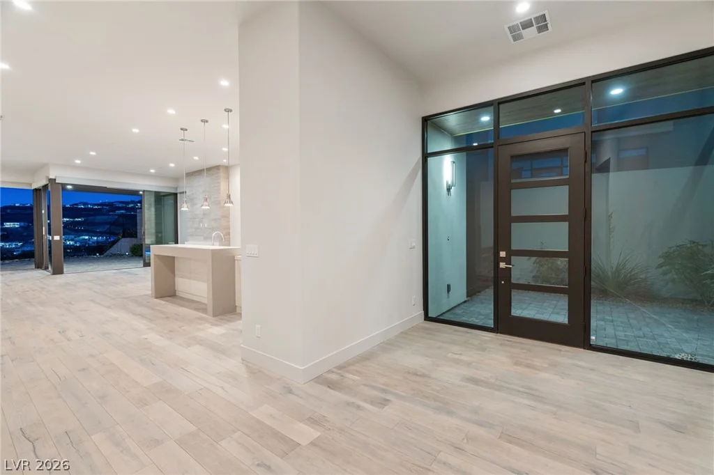 658 Falcon Summit, Henderson, NV 89012