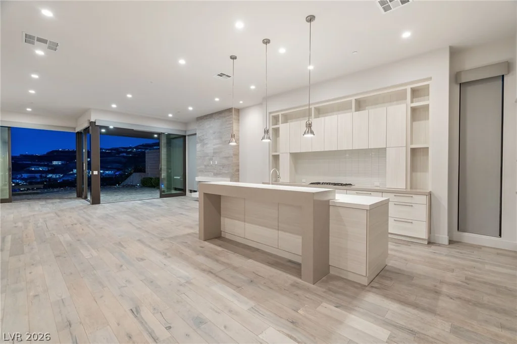 658 Falcon Summit, Henderson, NV 89012
