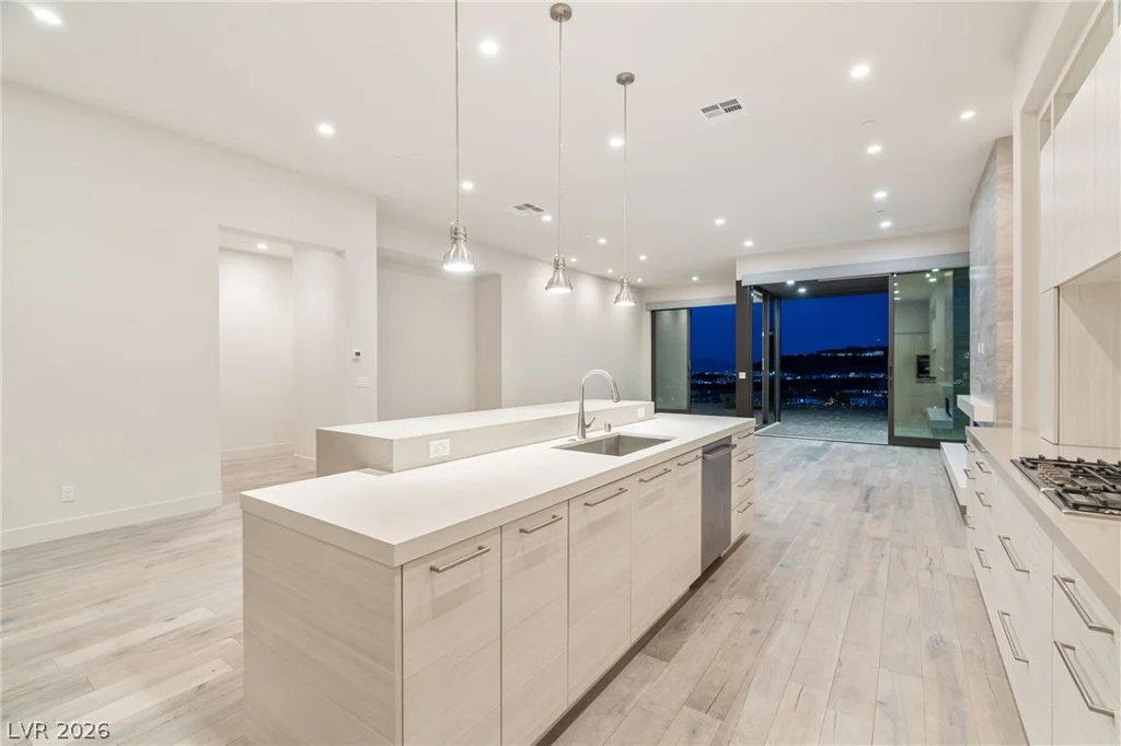 658 Falcon Summit, Henderson, NV 89012