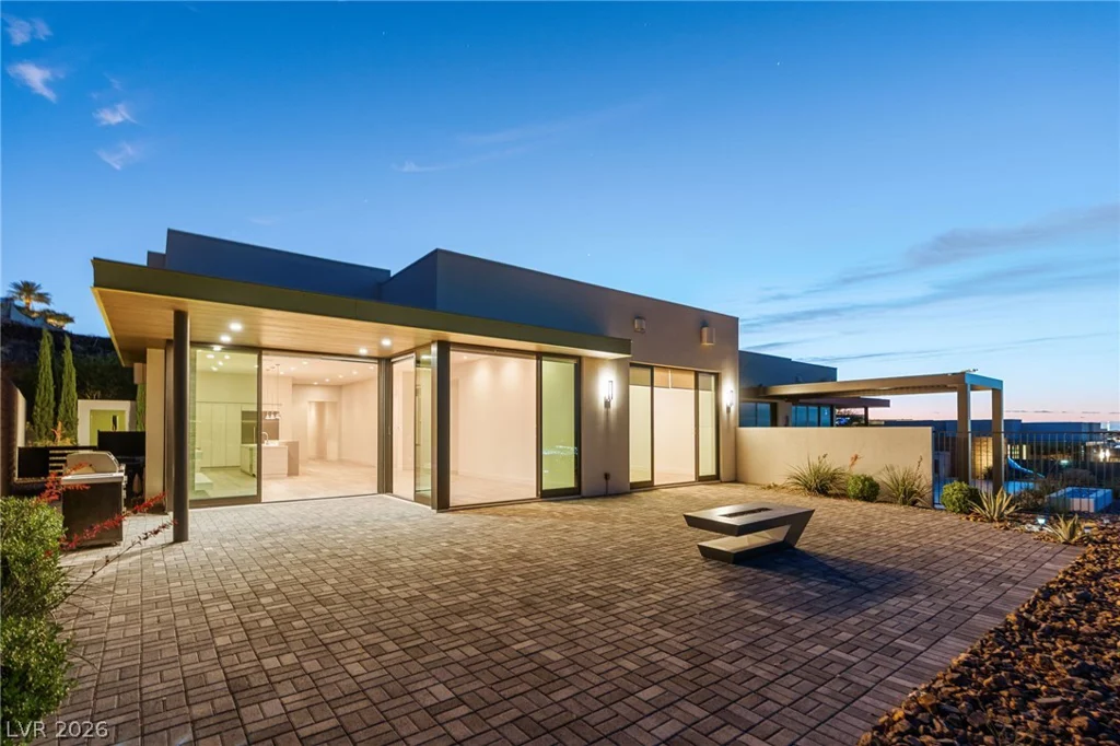 658 Falcon Summit, Henderson, NV 89012