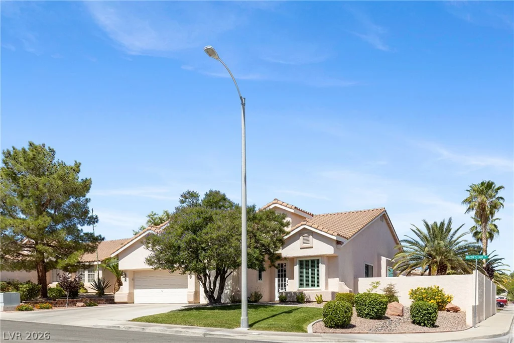1944 Falcons Lair, Henderson, NV 89012